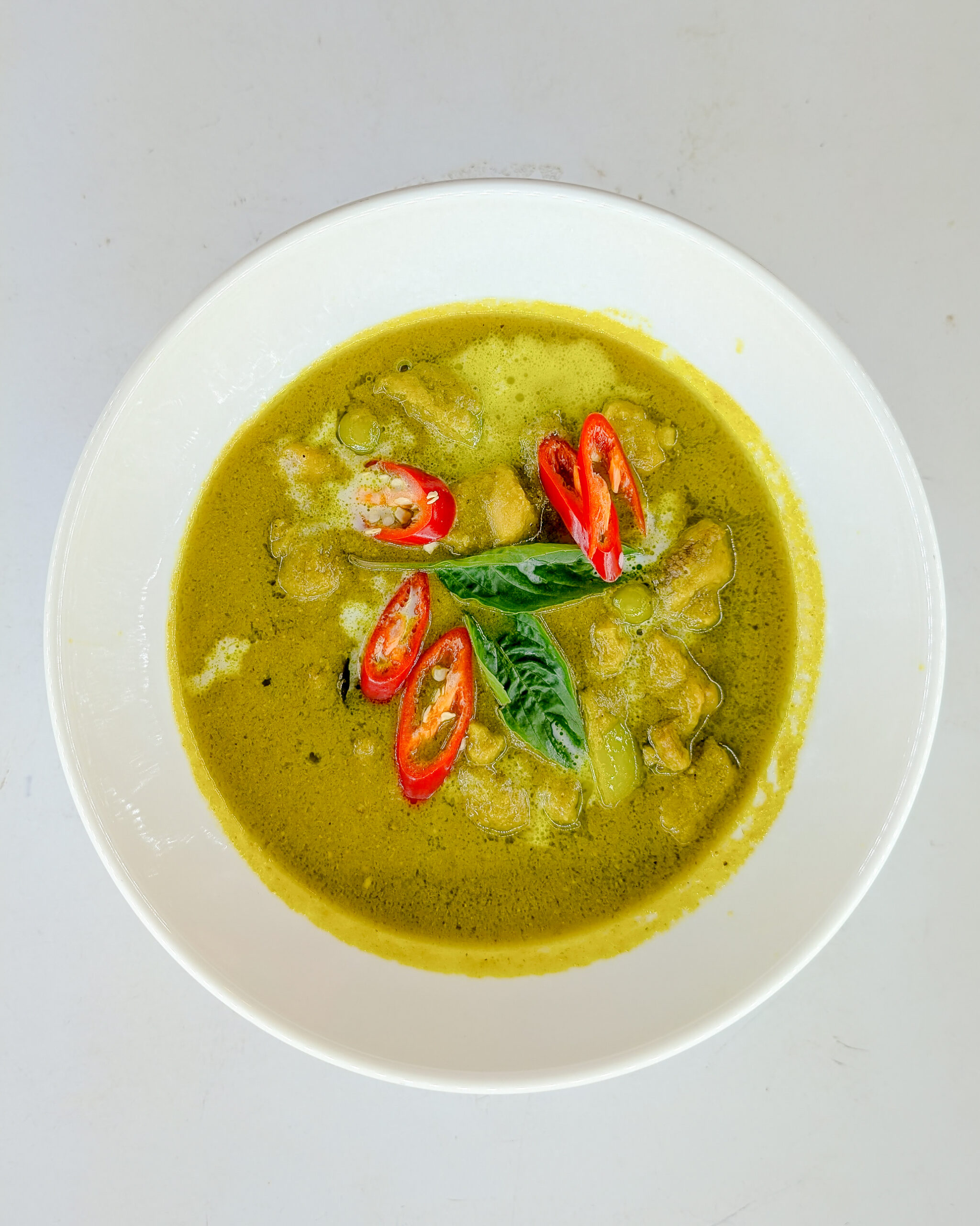 Thai Green Curry (Gaeng Keow Wan): A Bowl of Fragrant Heat and Heritage